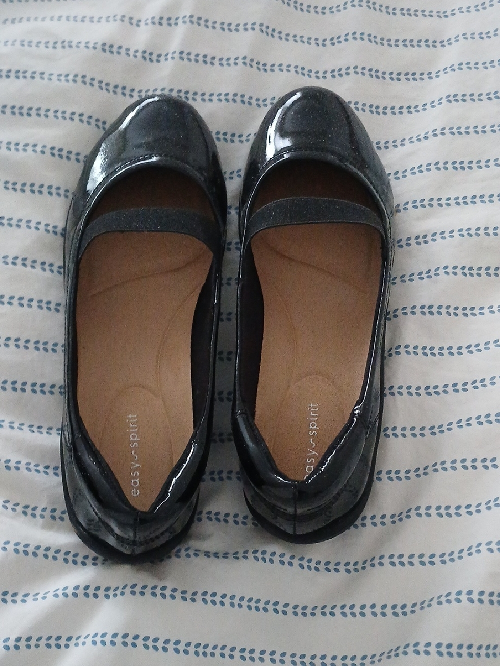 Easy Spirit Black Patent Mary Jane Flats with Elastic Strap BNWT